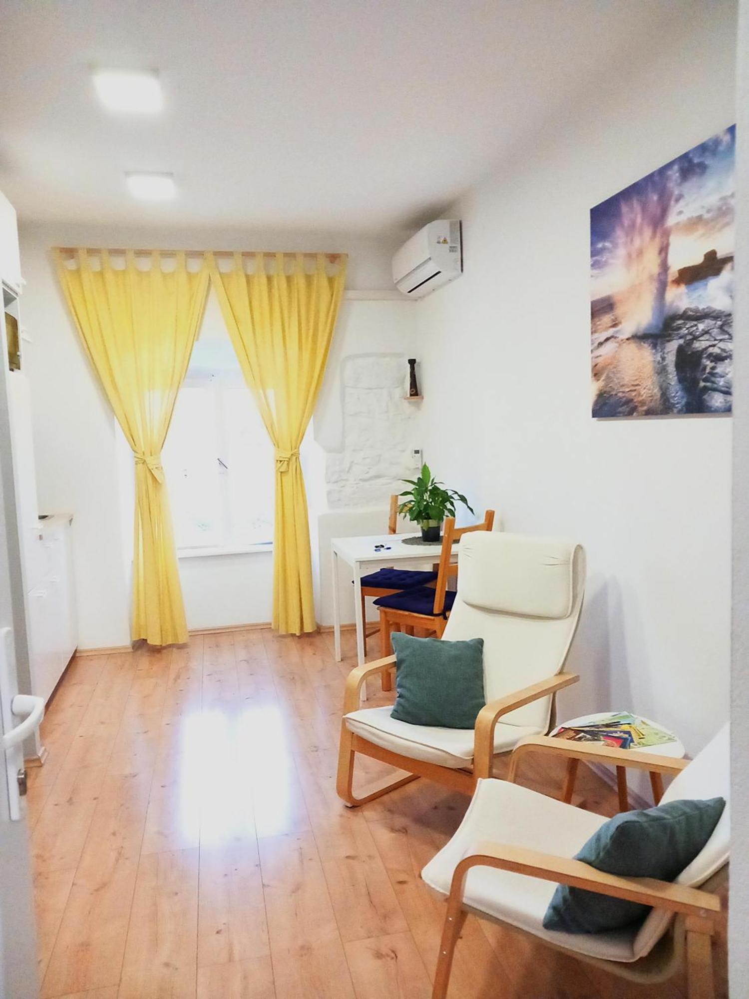 Studio Apartman "Nicole" Pula Exterior foto